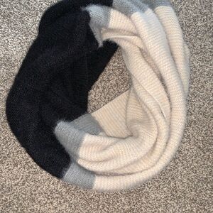 Black and Cream Knit Infinity Scarf